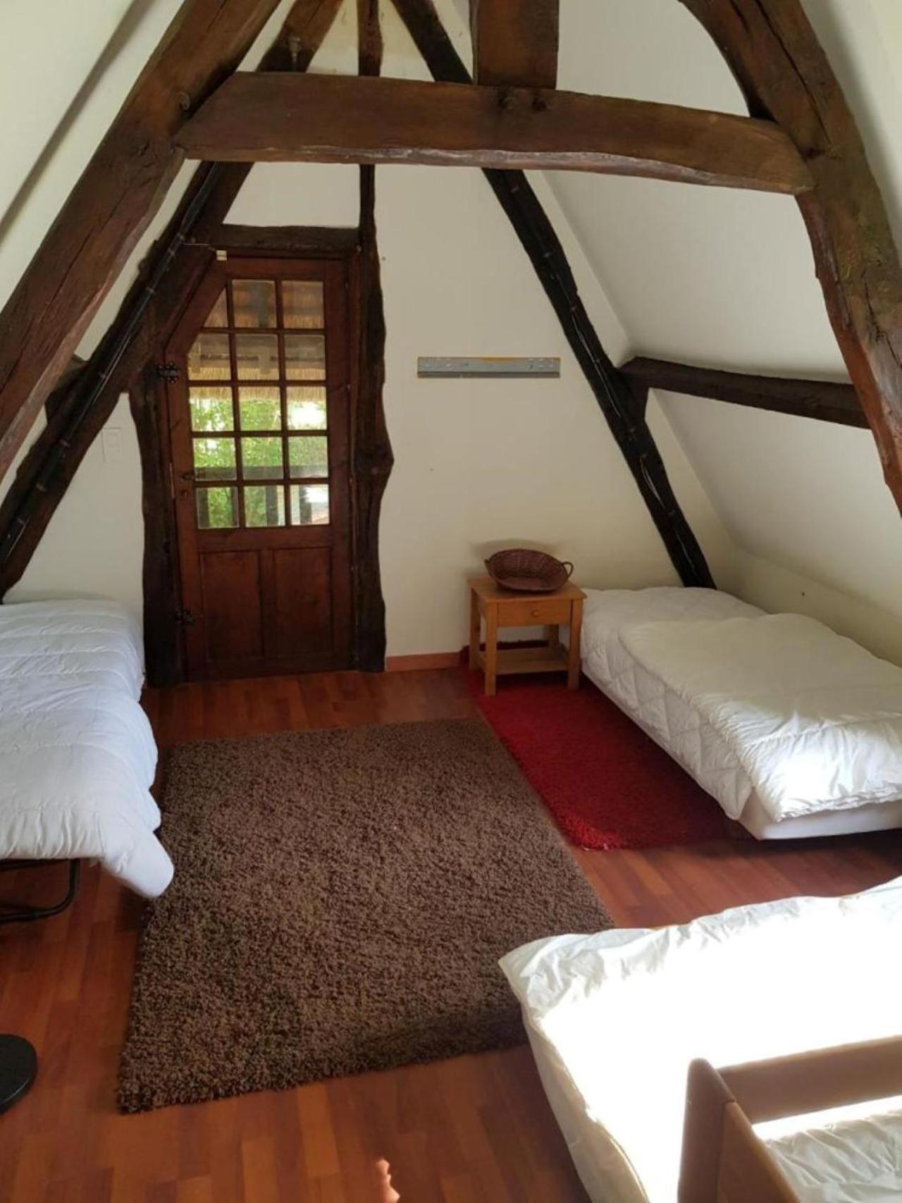 Chaumiere Familiale Weekend & Vacances Paisible Saint-Philbert-sur-Risle Екстер'єр фото